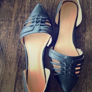 Super cute black flat slip ons - like new!